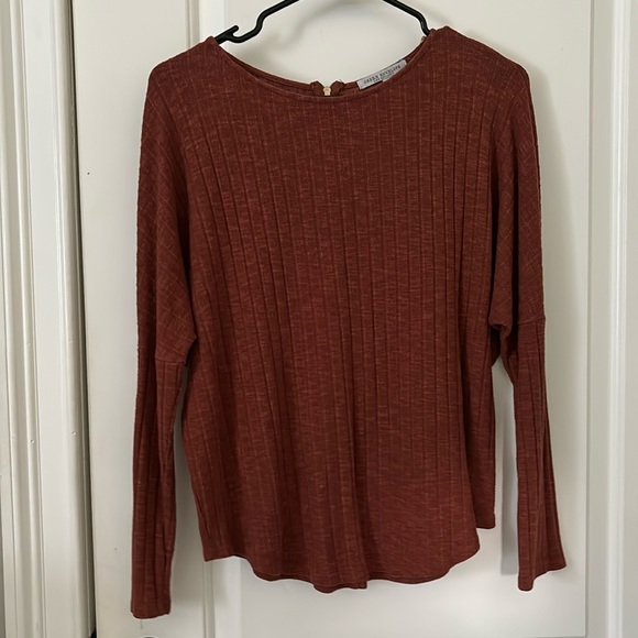 Long sleeve - Picture 1 of 1